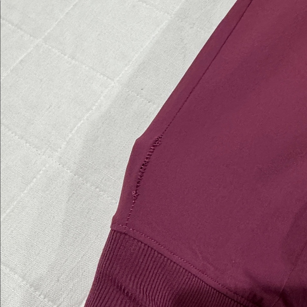 Alo Joggers - Picture 13 of 13
